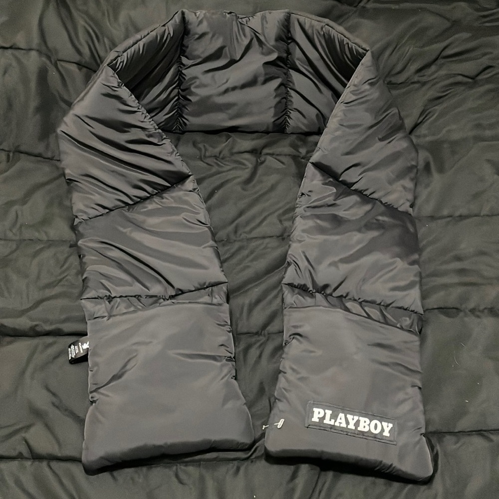 PLAYBOY Puffer Pocketed Scarf